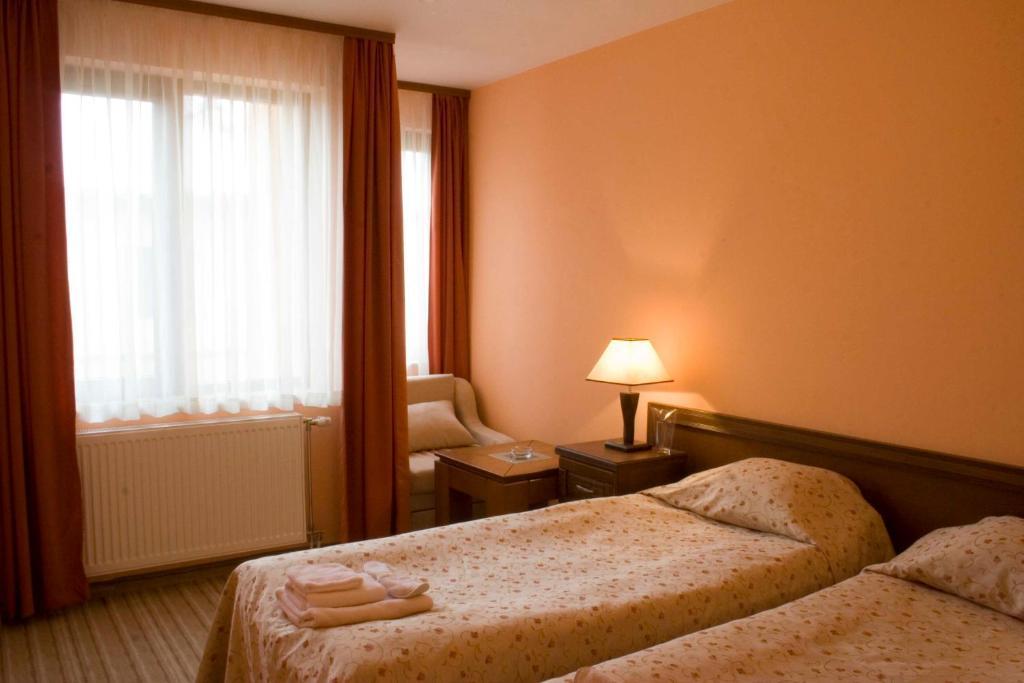 Family Hotel Zora Razlog Quarto foto