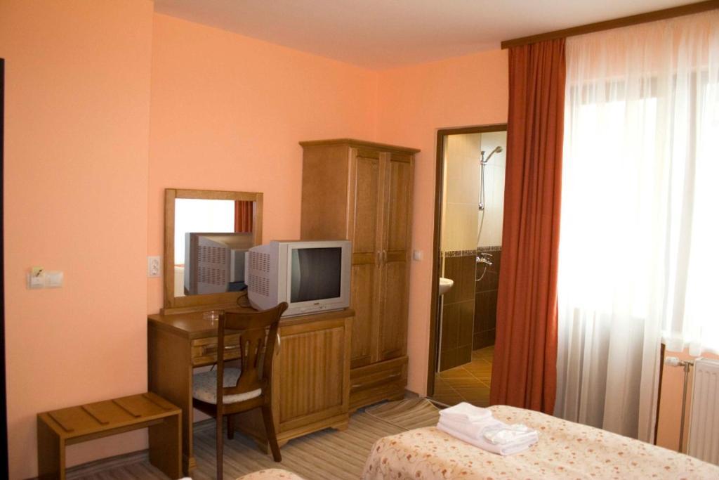 Family Hotel Zora Razlog Quarto foto
